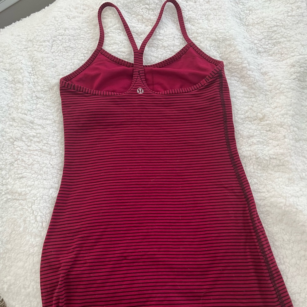 Lululemon tank size 4